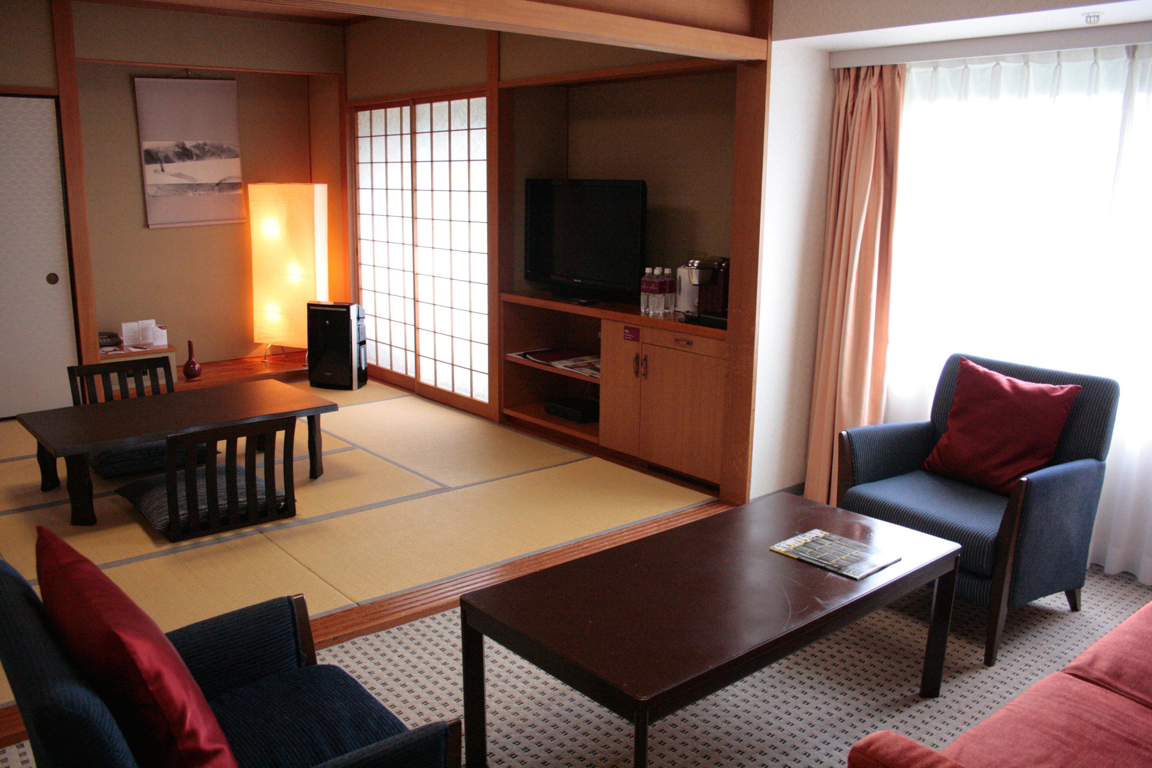 Ana Crowne Plaza By Ihg Hotel