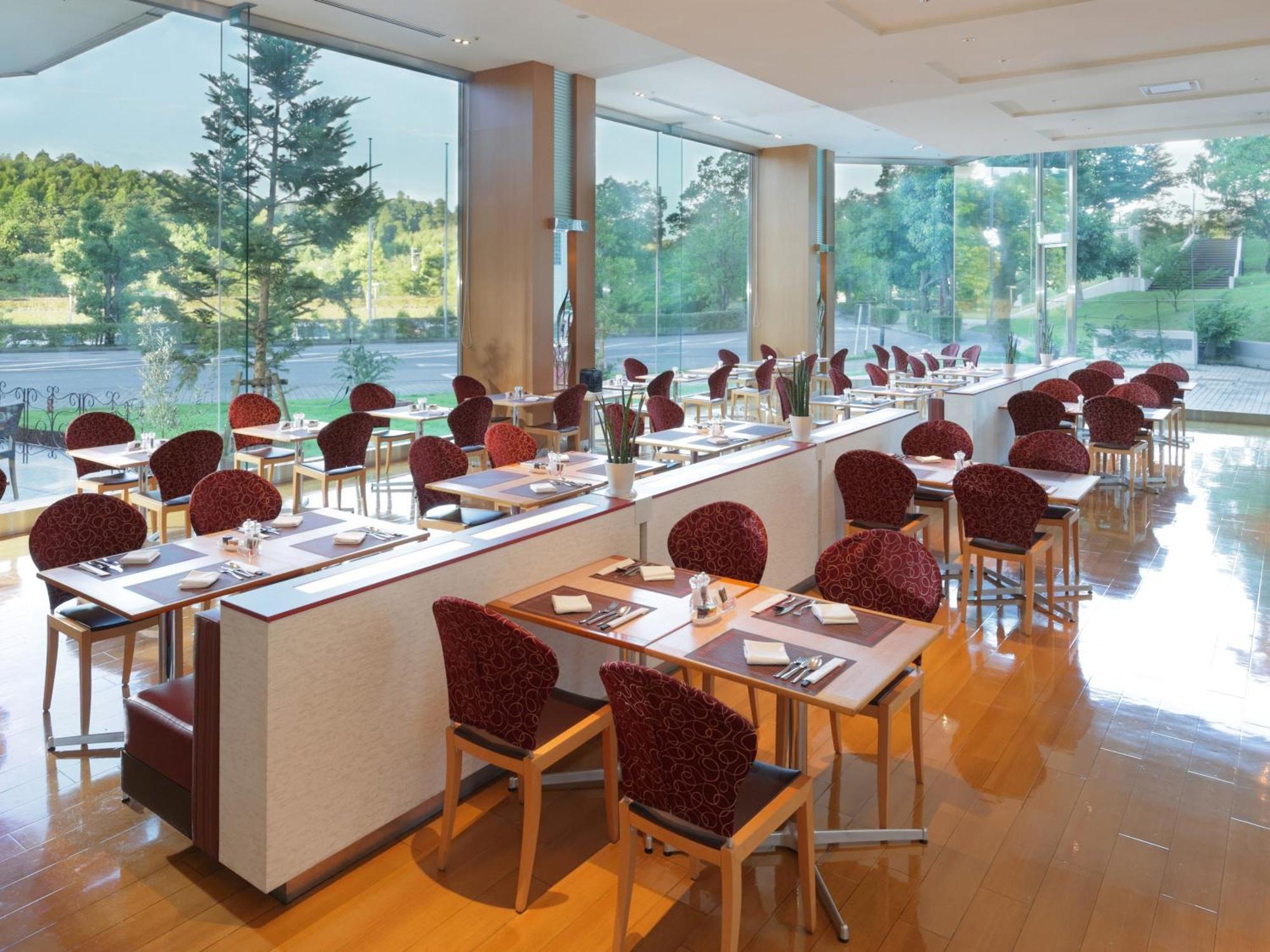 Hotel Ana Crowne Plaza By Ihg 4*